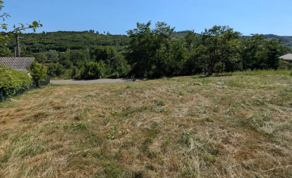 Tutana, 1385mp, intravilan, 50m deschidere asfalt, curent, 10min de A1