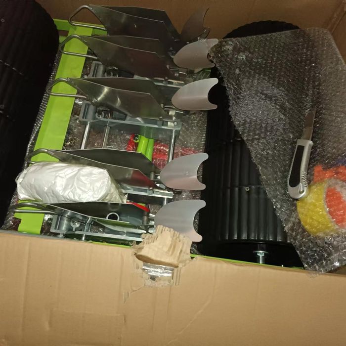 Ручной сеялка для лука и овощей. Ruchnoy seyalka piyoz va sabzavitlar