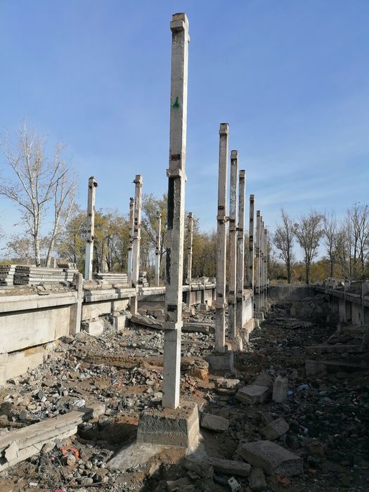 Колонны продам, б/у со стаканами