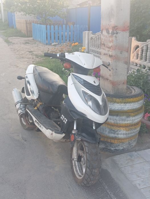 Продам скутер loop 150cc
