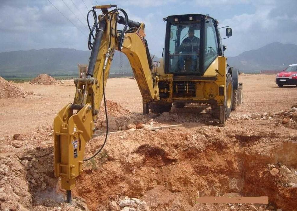 Demolari / Terasamente / Fundatii/ Canalizari / Alimentari apa, gaz