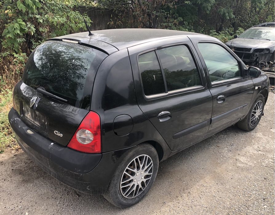 Renault clio 1.2 i  на части