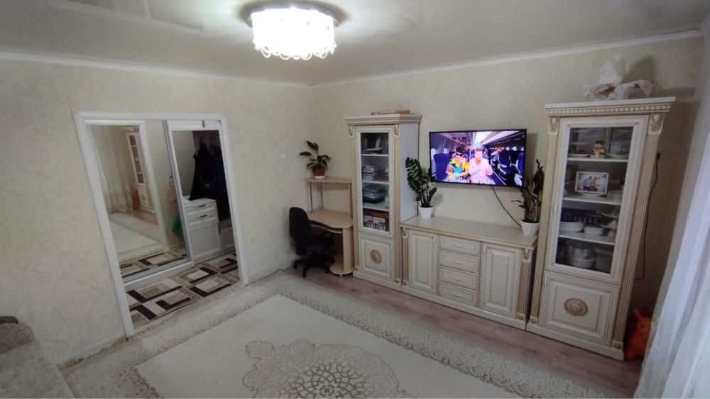 Продам 4-х комн квартиру