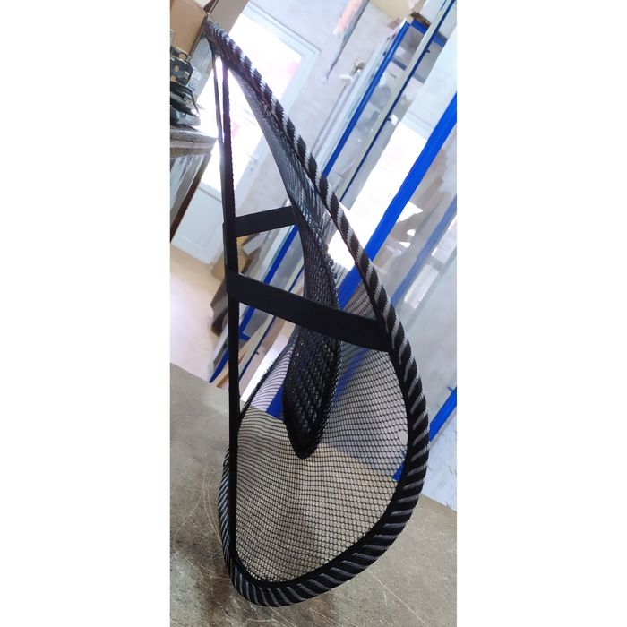 Под спину           .     .