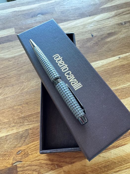 Луксозна химикалка Roberto Cavalli – оригинална, с кутия