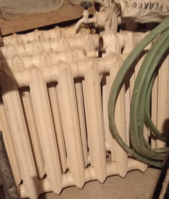 Чугунная батарея