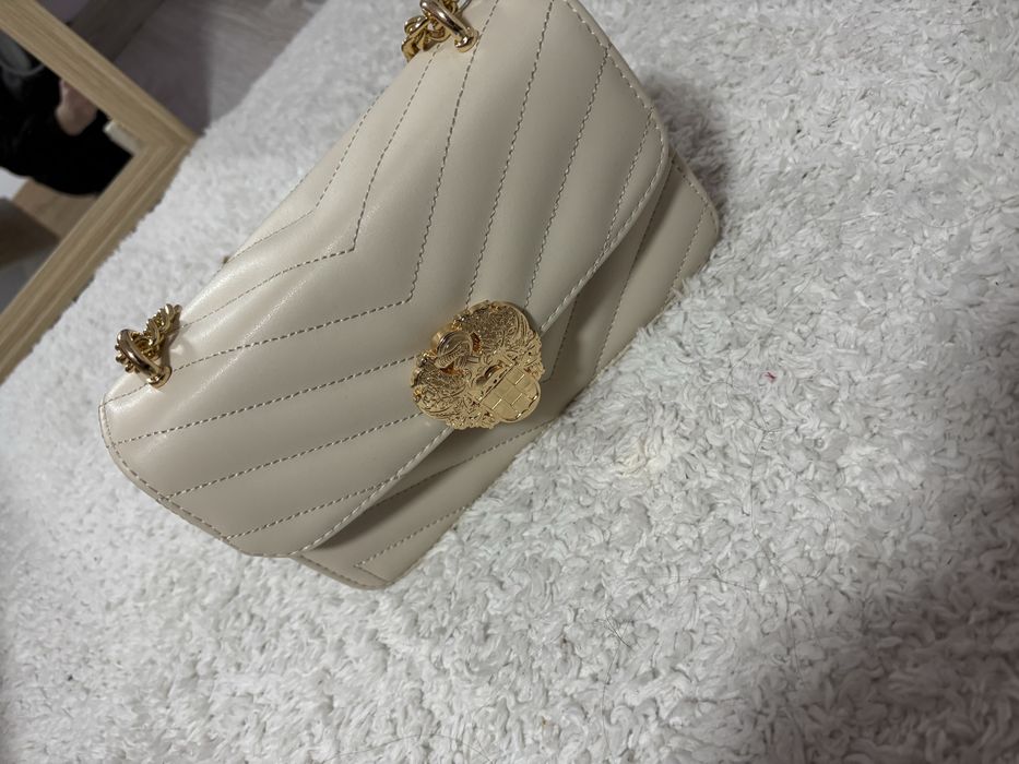 Дамска бяла чанта