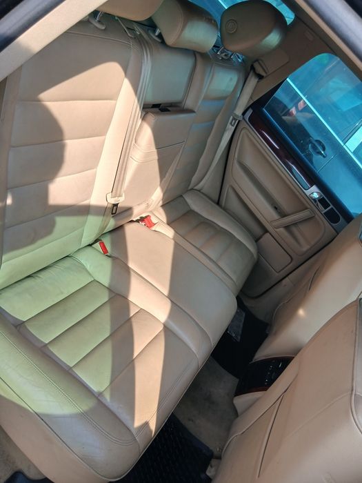 VW Touareg 3.0 TDI V6 ,224 к.с. ,автомат,60 броя на части.