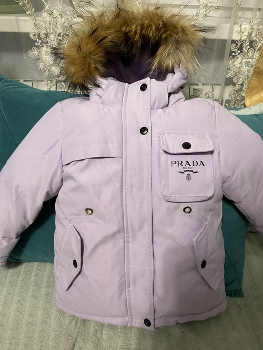 Продам куртку для девочки , зима .