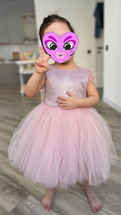 Нарядное платье