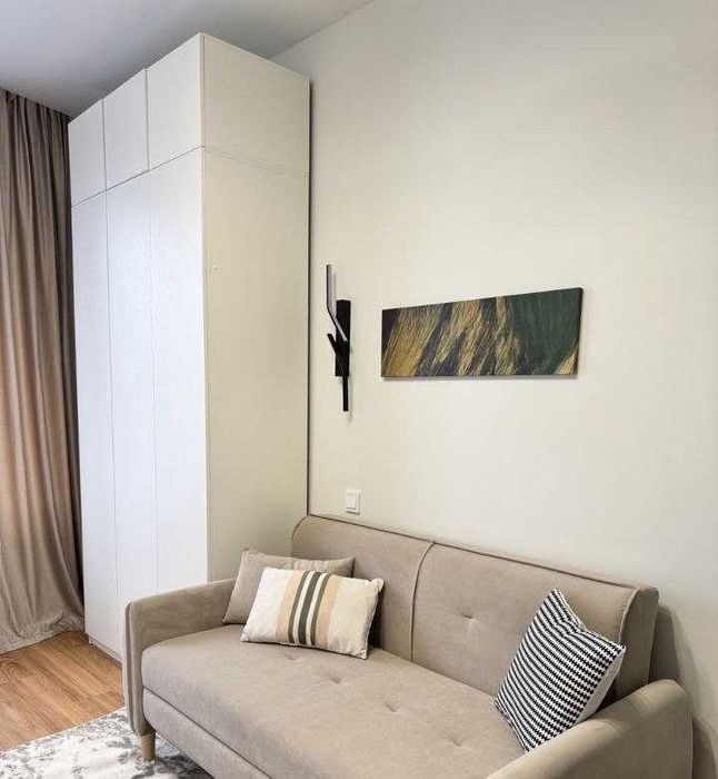 Сдам срочно авторскую 1 ком кв-ру 4/9 на Юнусабаде 19 А1