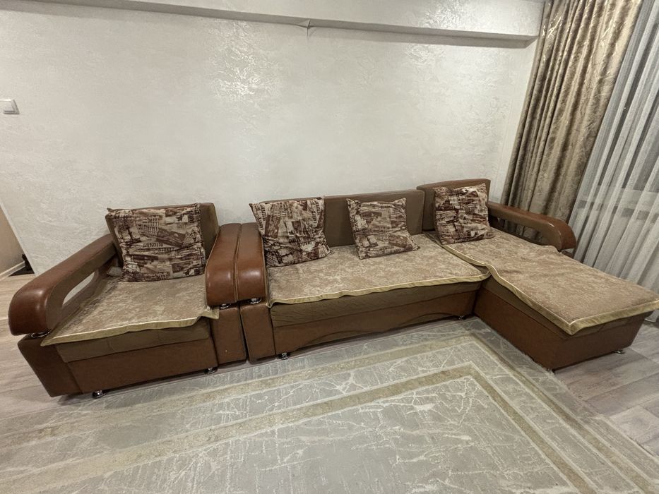 Угловой диван с креслом