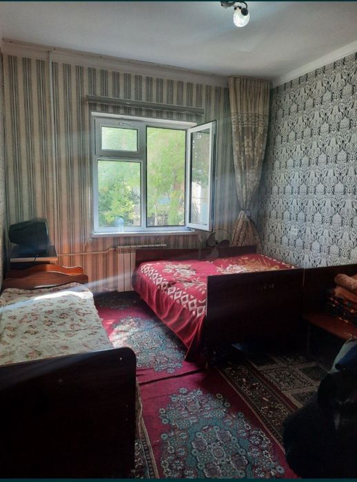 4 xonali Kvartira sotiladi