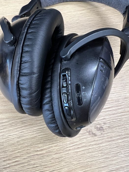 Продаю Bluetooth наушники Sony DR-BT50
