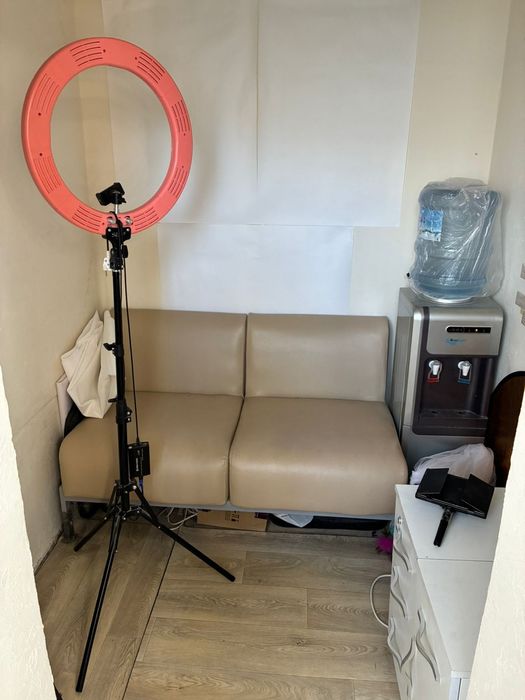 Продам действующую студию красоты