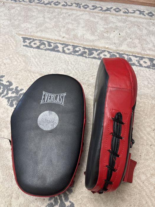 Тренировочные лапы EVERLAST