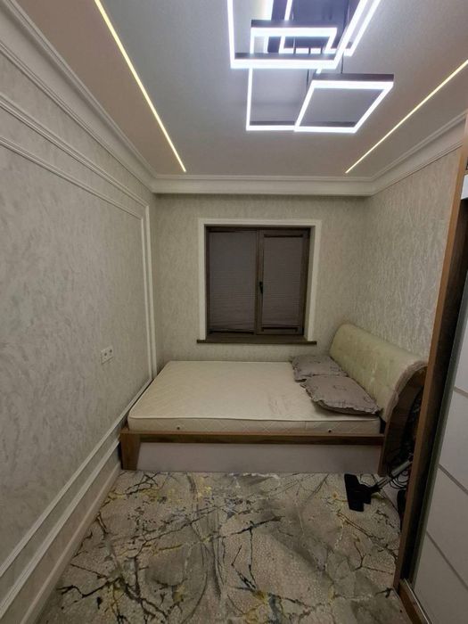 Сдаётся квартира центр Самарканд адрес аэропорт на второй этаж