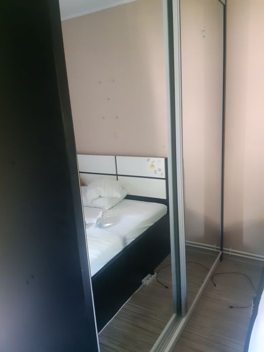 Vand pat,plus şifonier .