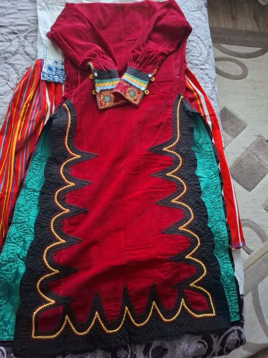 Автентична родопска носия- нова без забележки