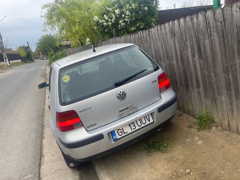 VOLKSWAGEN Golf 2000 — imagine 4