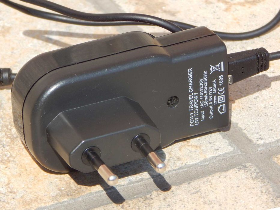 Incarcator telefon mobil Powy Travel Charger 3.5 / 12 V 450mA