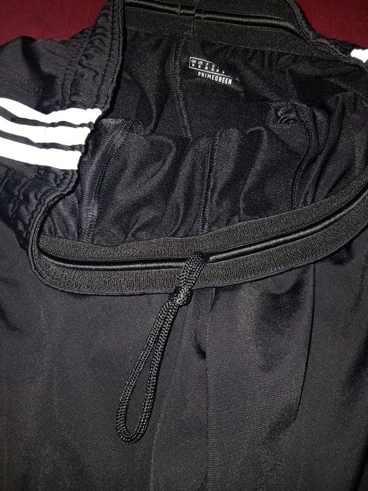 Из США, спортивные трико от бренда "ADIDAS".          MADE IN JORDAN