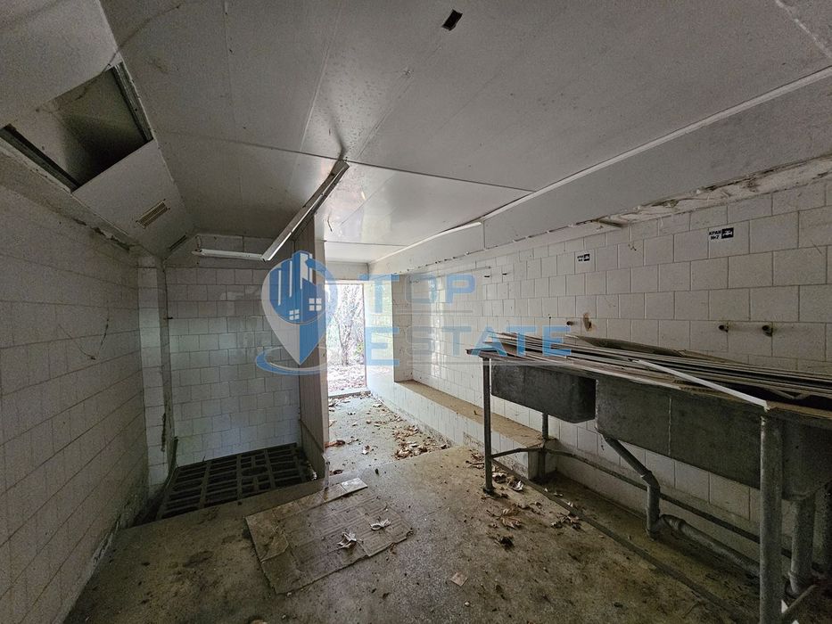 Продава се Промишлена сграда в с. Морава, Област Велико Търново - 486 кв.м за 100 €/кв.м - Снимка #10