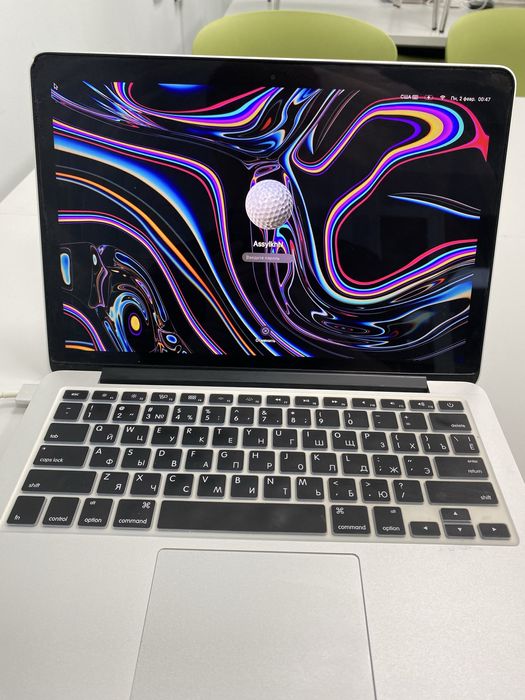 Продам macbook 2013 года