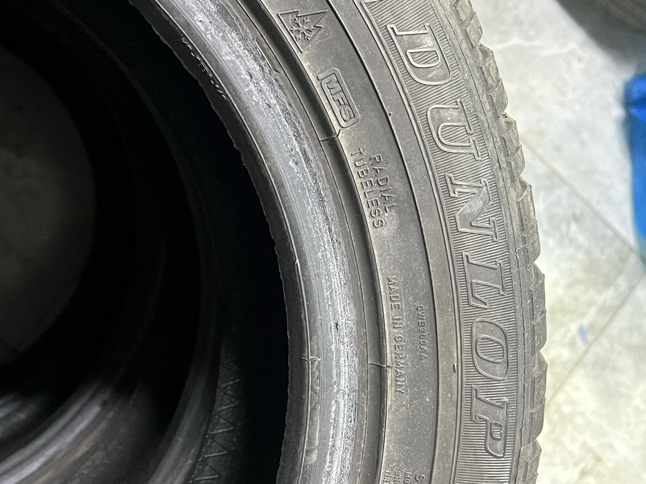 205.55.R16 Dunlop