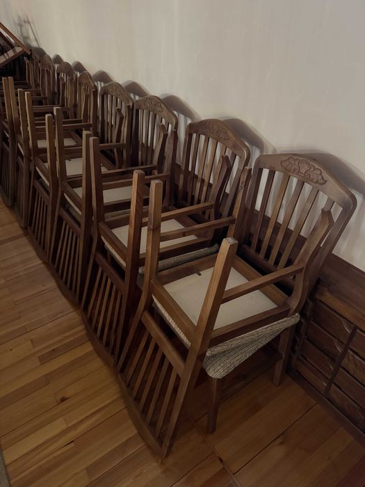 Мебели: Столы / стулья