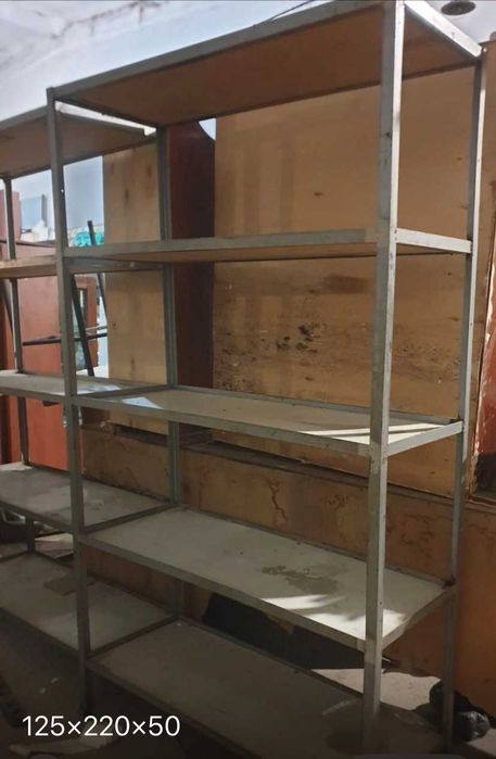 Стеллажи из уголка, крепкие, удобные