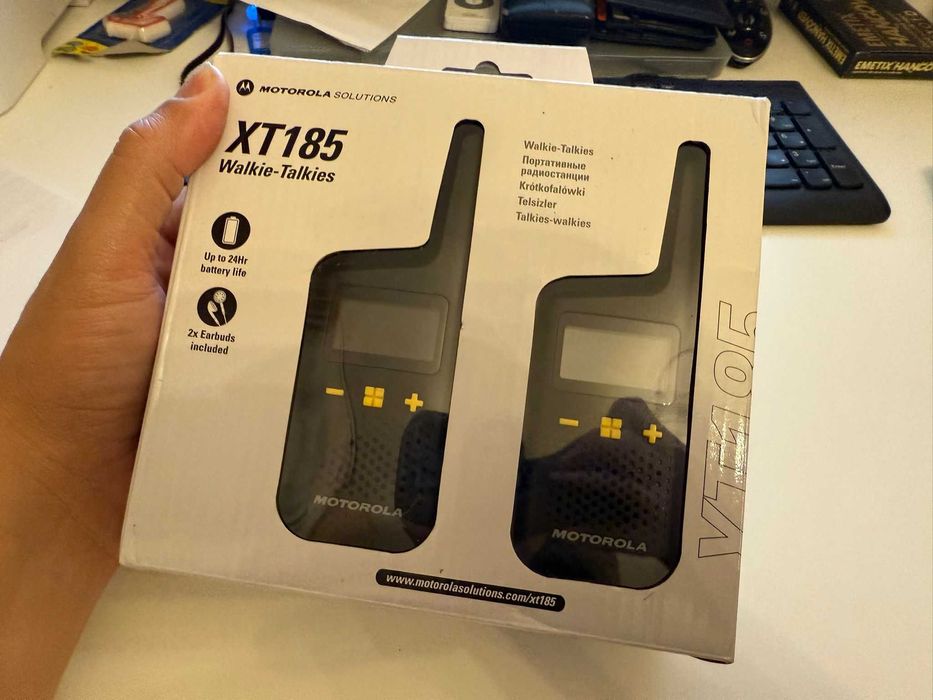 Vand 2 statii Motorola XT185