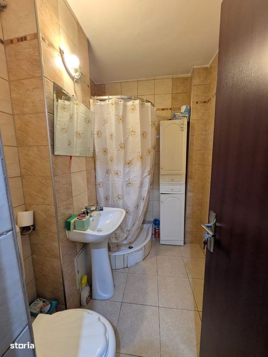 1 camera,bloc izolat ,decomandat, Semicentral,Mărăști ,zona Farmec,BRD