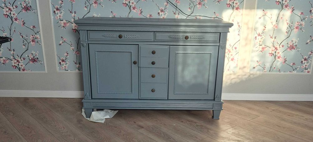 Комод с зеркалом