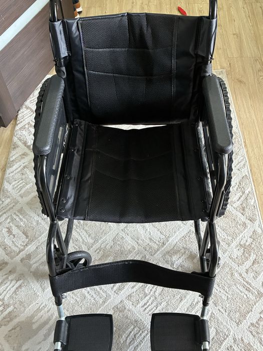 Продам коляску инвалидную