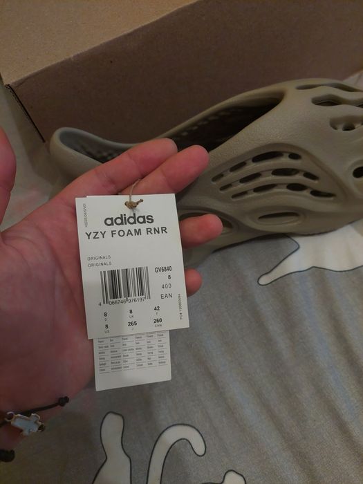 Yeezy Foam Runner Stone Salt size 42 (8 us)
