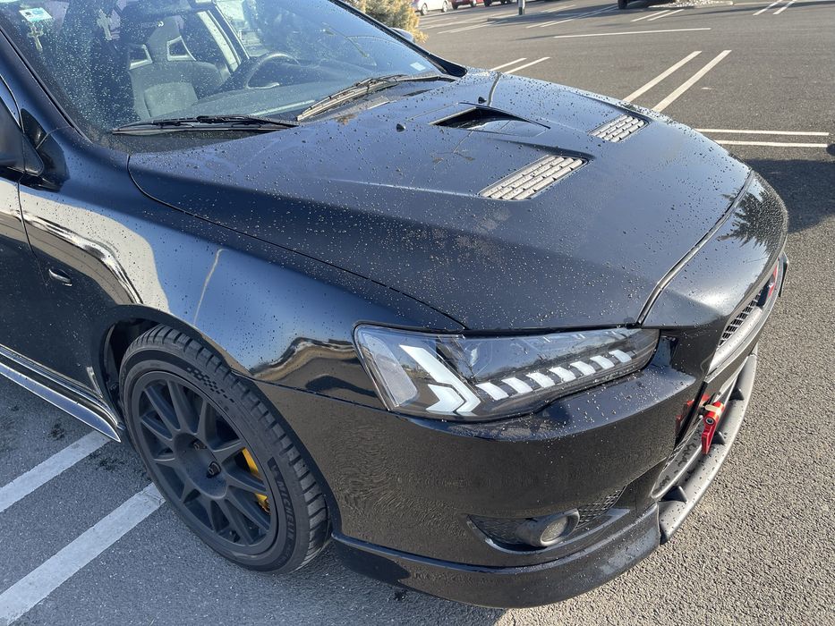 Vand Mitsubishi Lancer cu multe imbunatatiri