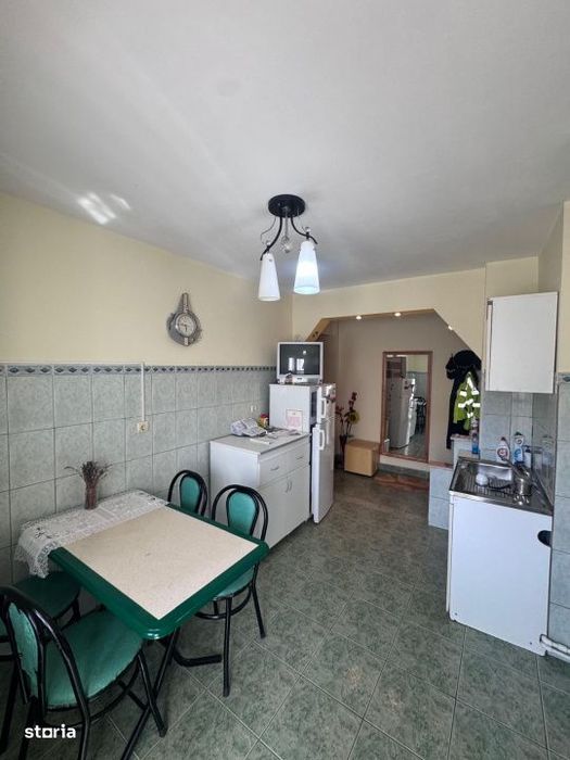 Apartament 2 camere, central , Radauti