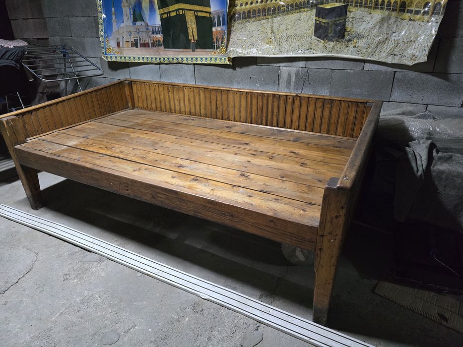 Тапчач с чистого дерева