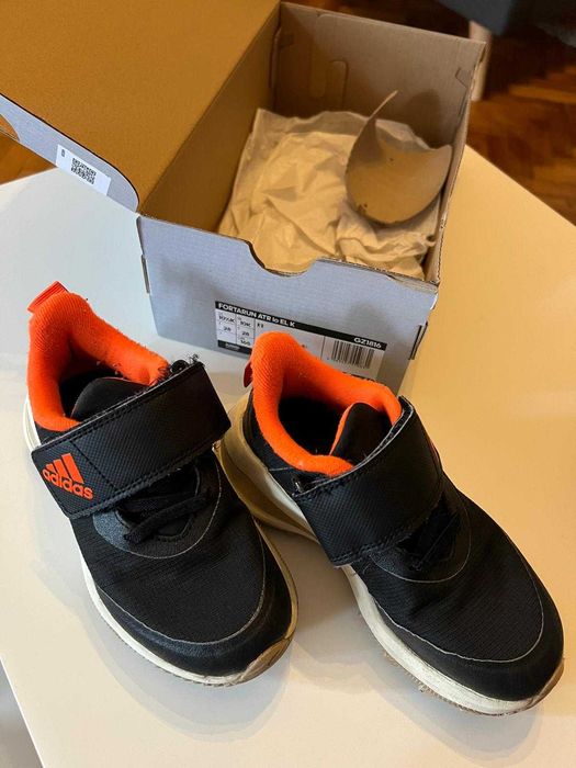 Adidas marimea 28