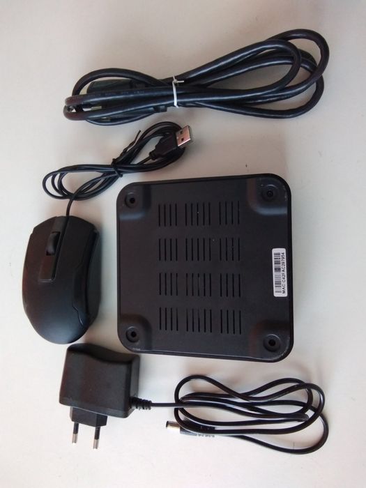 Страхотен и бърз и мощен TV-Box