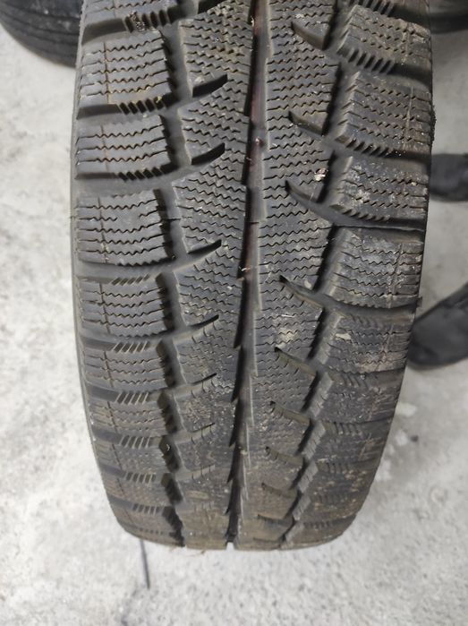 Продам резину R15