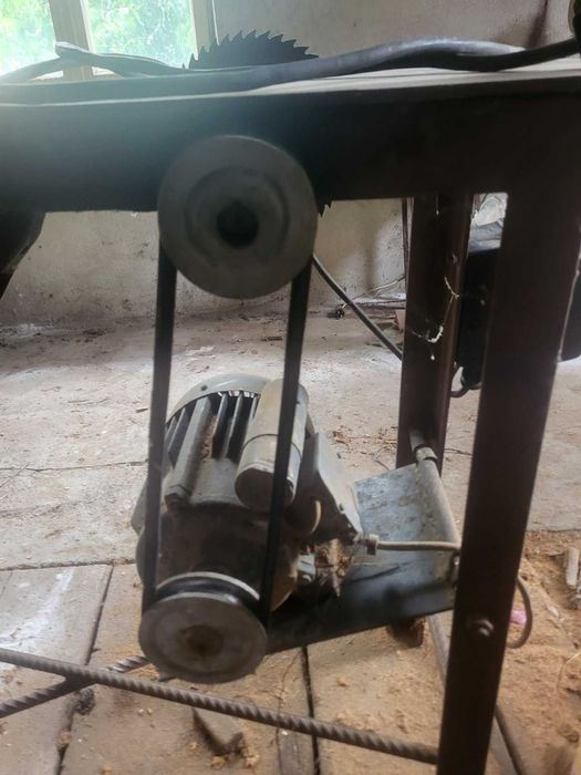 Настолен цирколяр