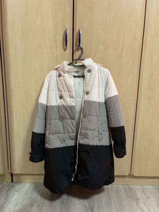 Geaca  lunga alb gri negri