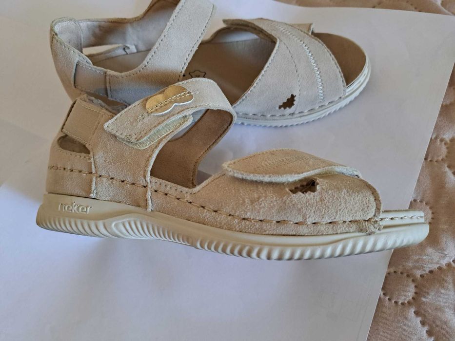 Сандали бежеви RIEKER №37,естествен велур