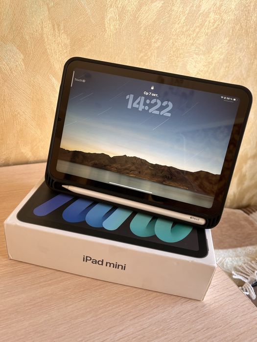 Продам планшет Ipad mini +apple pencil