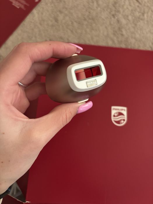 Фотоепилатор Philips Lumea IPL 9900 Series