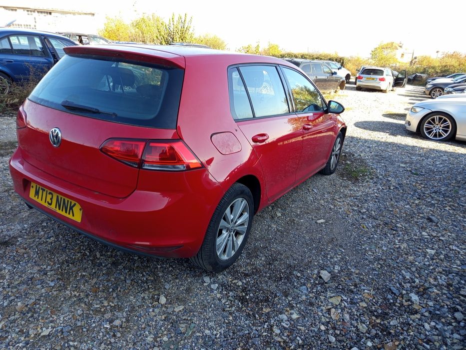 Фолксваген Голф 7 1.6 тди 105 коня 2015 год