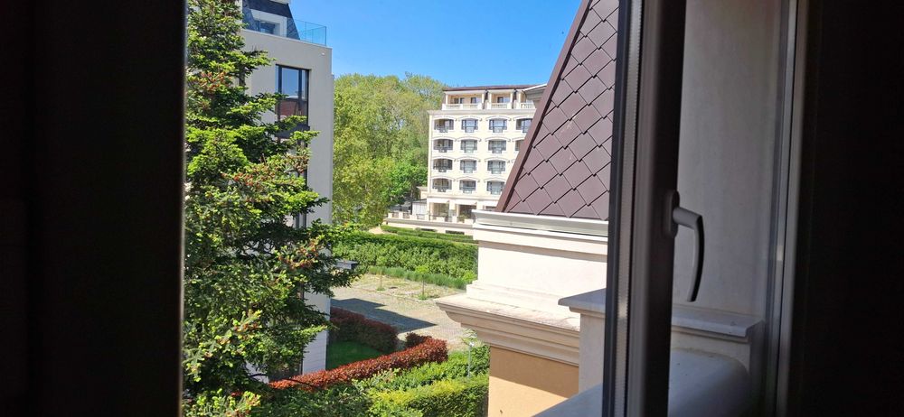 Продава се Двустаен апартамент в к.к. Св.Св. Константин и Елена - 70 кв.м за 2786 €/кв.м - Снимка #21