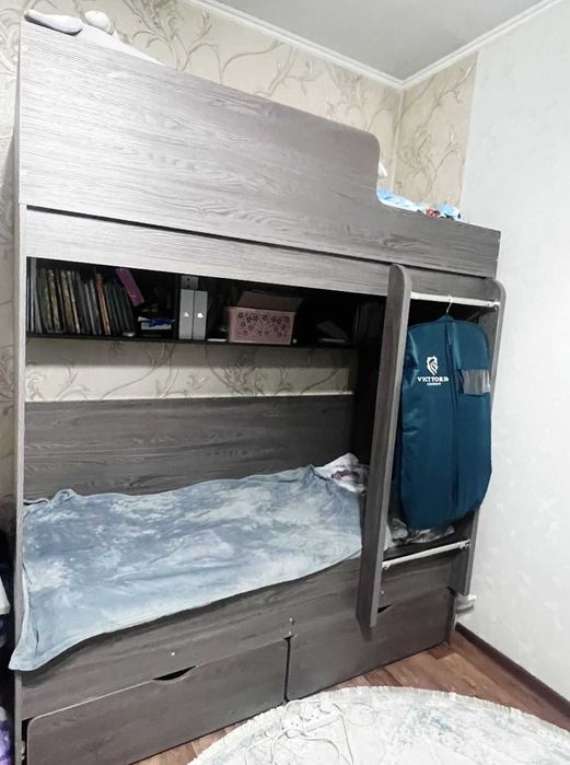 двухъярусная кровать